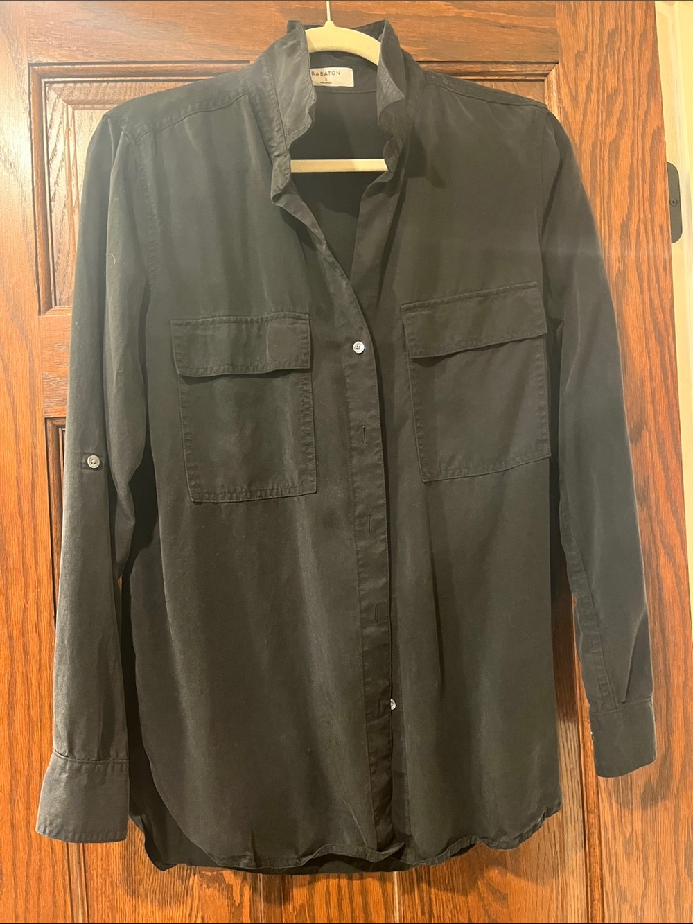 Babaton aritzia size small women’s button up black